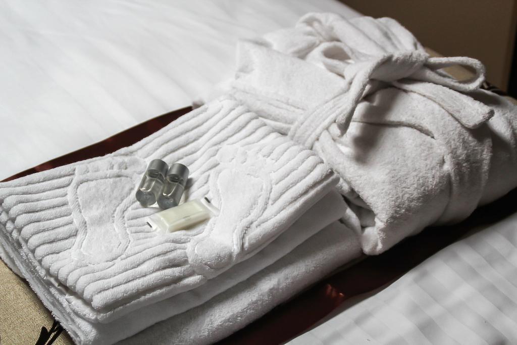 Double Room,1598917134:JPEG